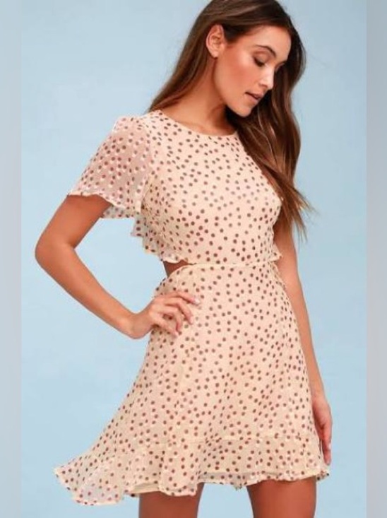 Astr Dresses & Skirts - Astr the Lable Elsie Cream Polka Dot Backless Dress